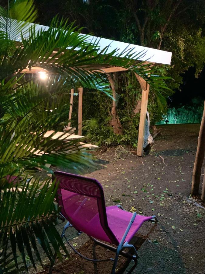 Lodge Colibris Piscine Privee Vue Panoramique Mer Et Montagne Pelee , 500 M Plage Dans Un Parc , Calme Assure Ideal Pour Decouvrir Le Nord Caraibes Λε Καρμπέ Εξωτερικό φωτογραφία